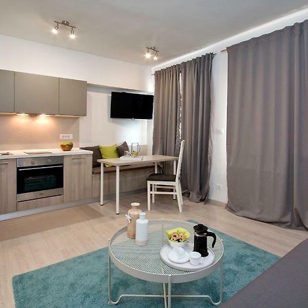 Sunsplash Apartments Пула Экстерьер фото